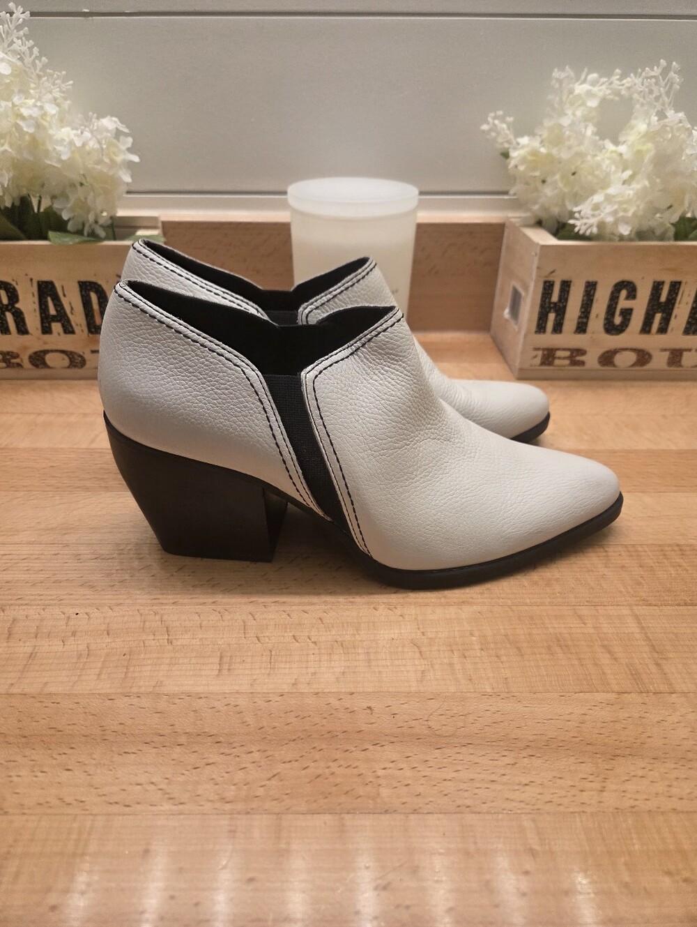 Naturalizer Women's Femma Ankle Boots Alabaster White Leather Size 9